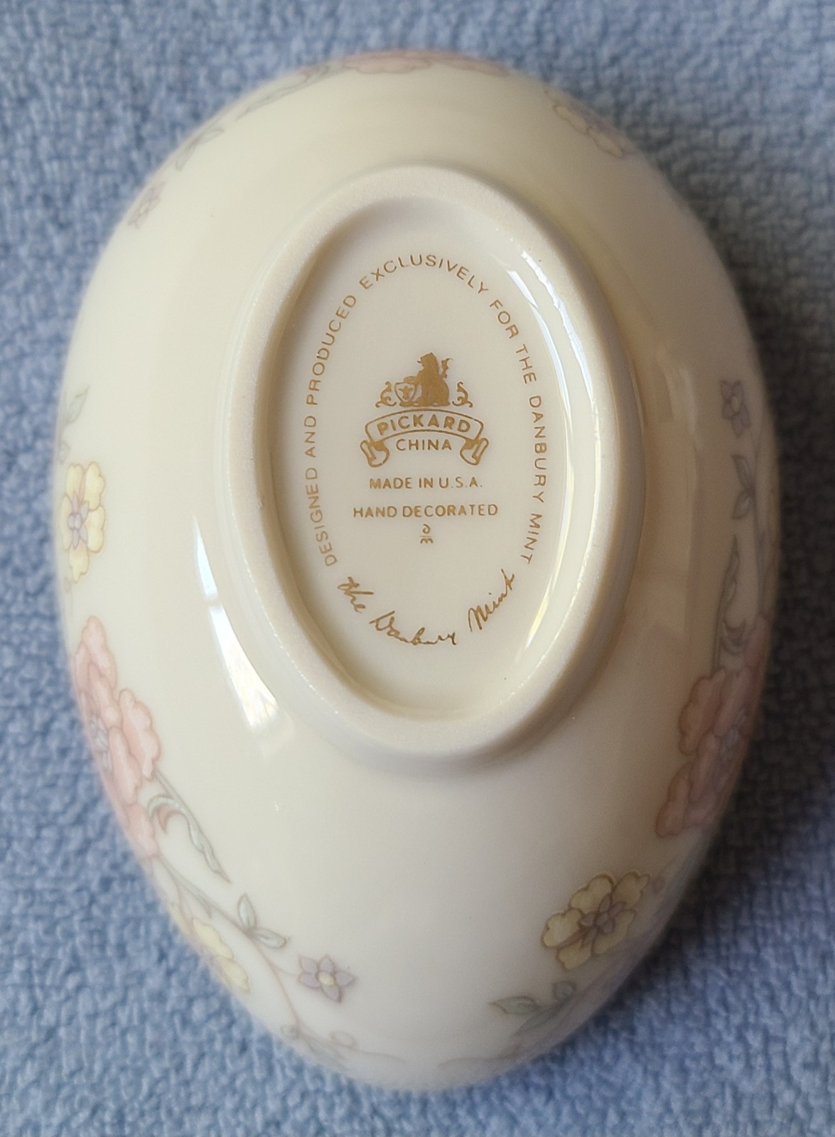 Pickard Danbury Mint Ivory Porcelain Easter Egg Box Fancy Flowers USA