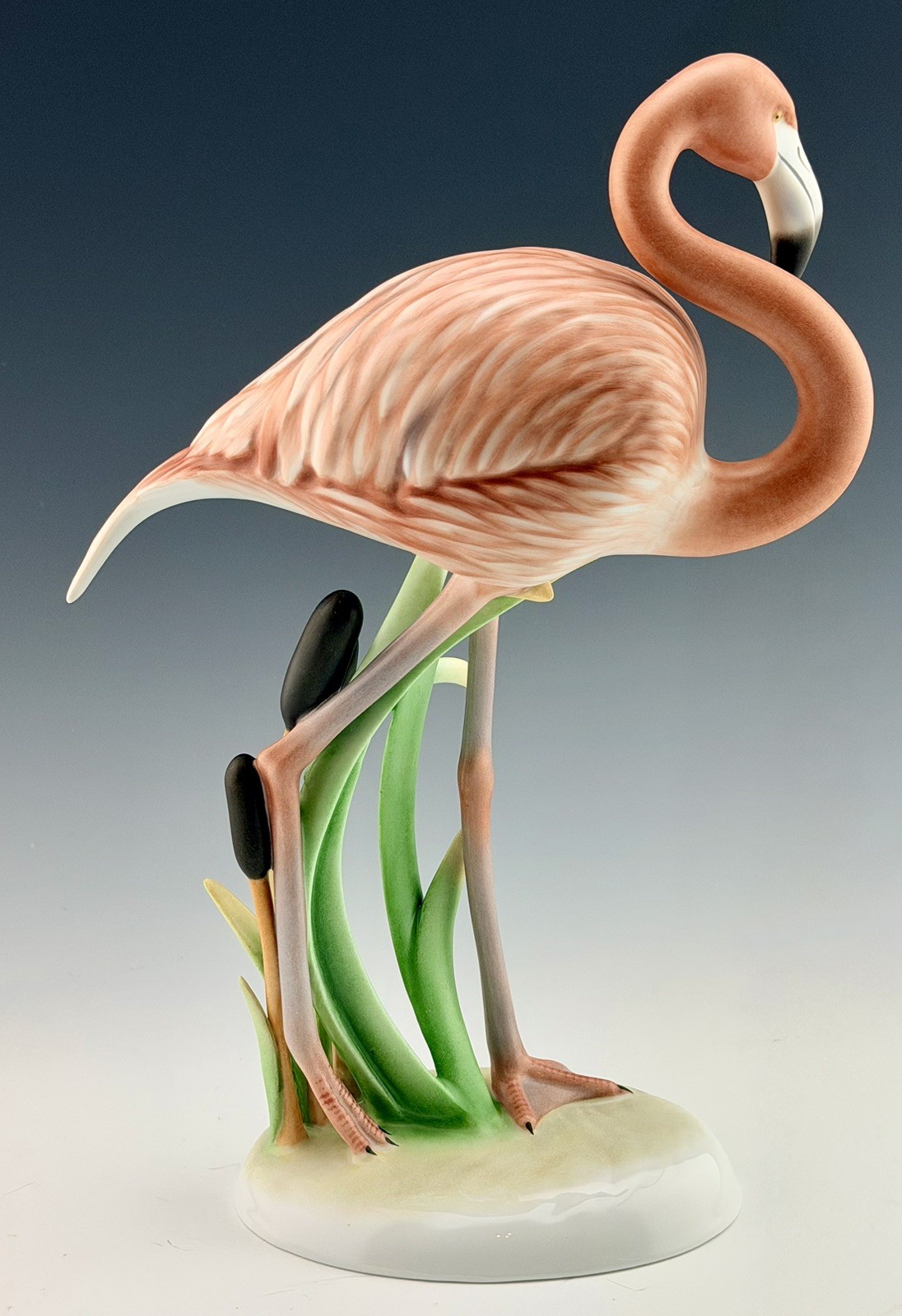 🦋 MINT HEREND Large 10.5” Pink Flamingo Bird Natural Figurine Classic Kingdom