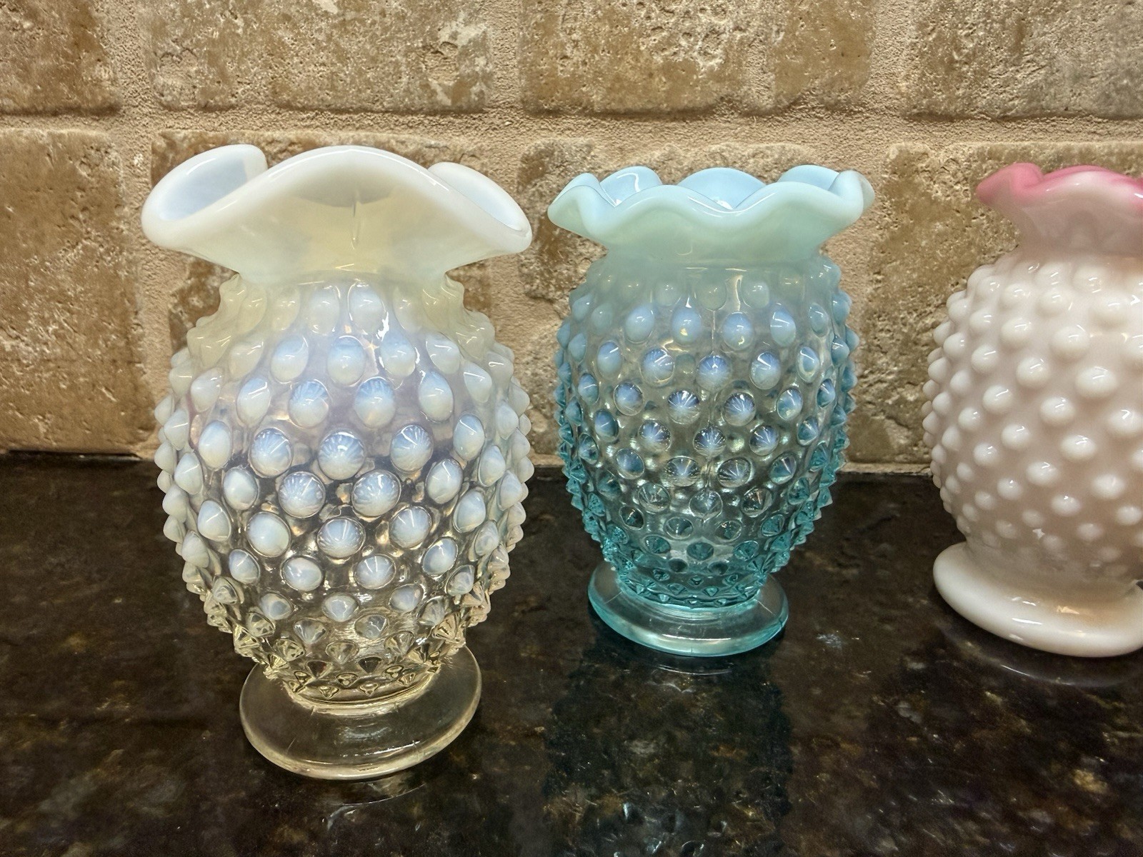 VTG LOT of 5 FENTON USA Hobnail Art Glass Flower Bud Vase Blue Peach White