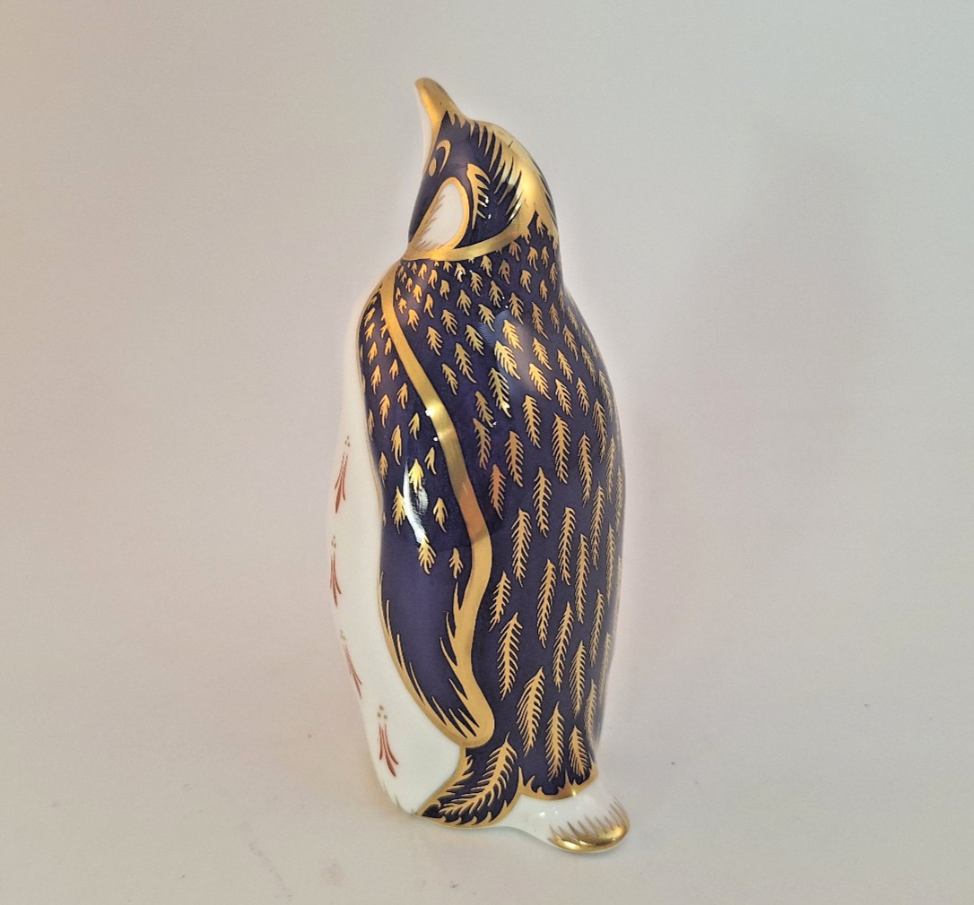 Royal Crown Derby Imari Paperweight Collection – Penguin – 5 1/4″