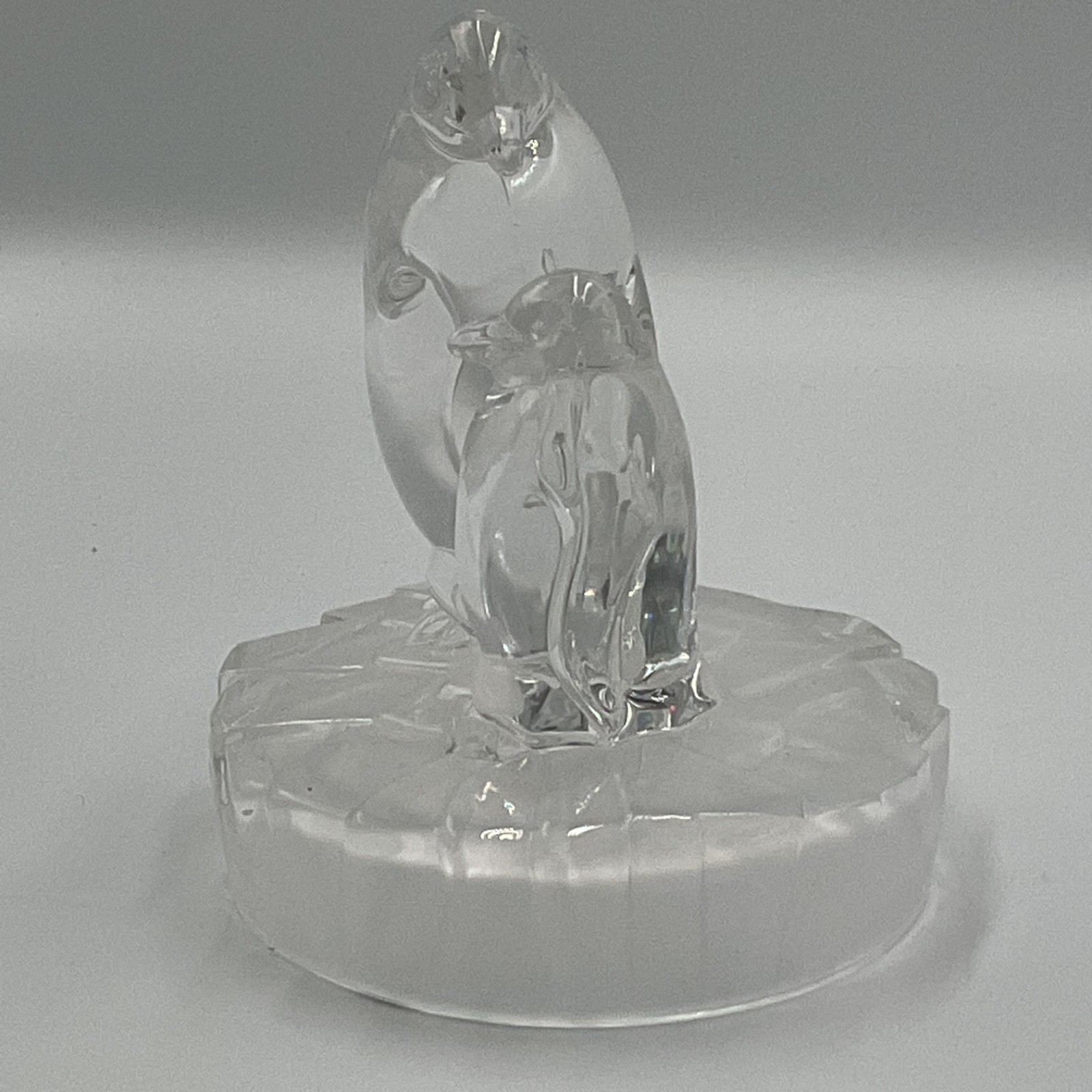 Vintage Royal Crystal Rock RCR 5” Mommy and Baby Penguin Figurine Glass statue