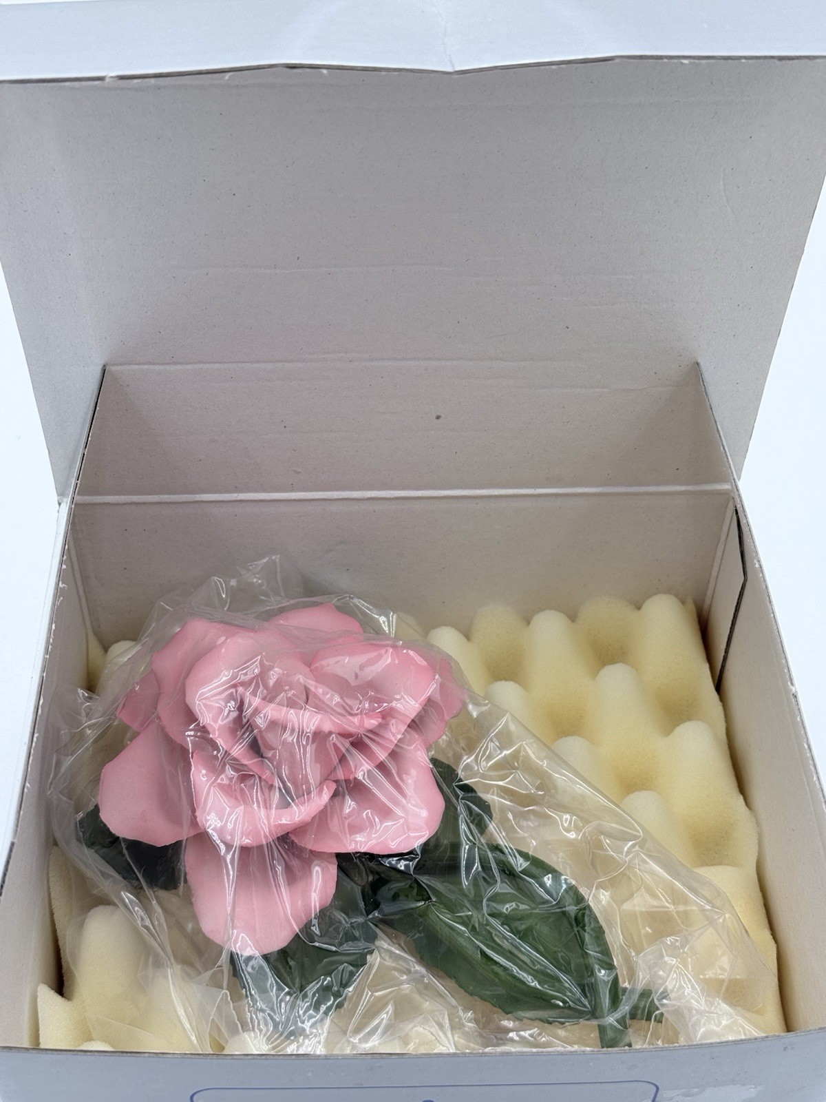 Capodimonte Italy Porcelain Pink Rose Flower Handcrafted Floral Decor NIB!