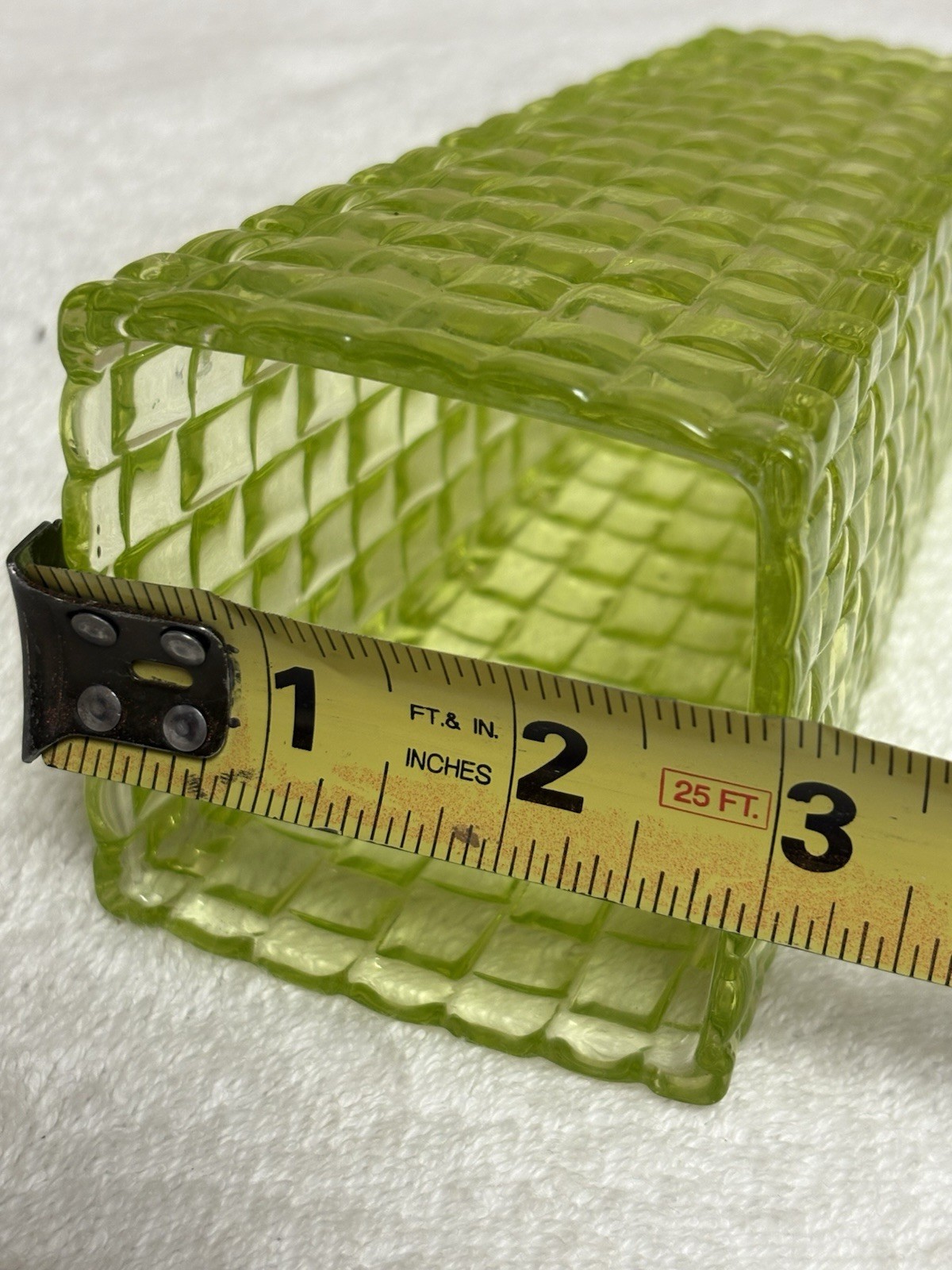 VINTAGE 🔥 1960s Light Green Glass Basket Weave Vase 7” Tall Mid Century Decor