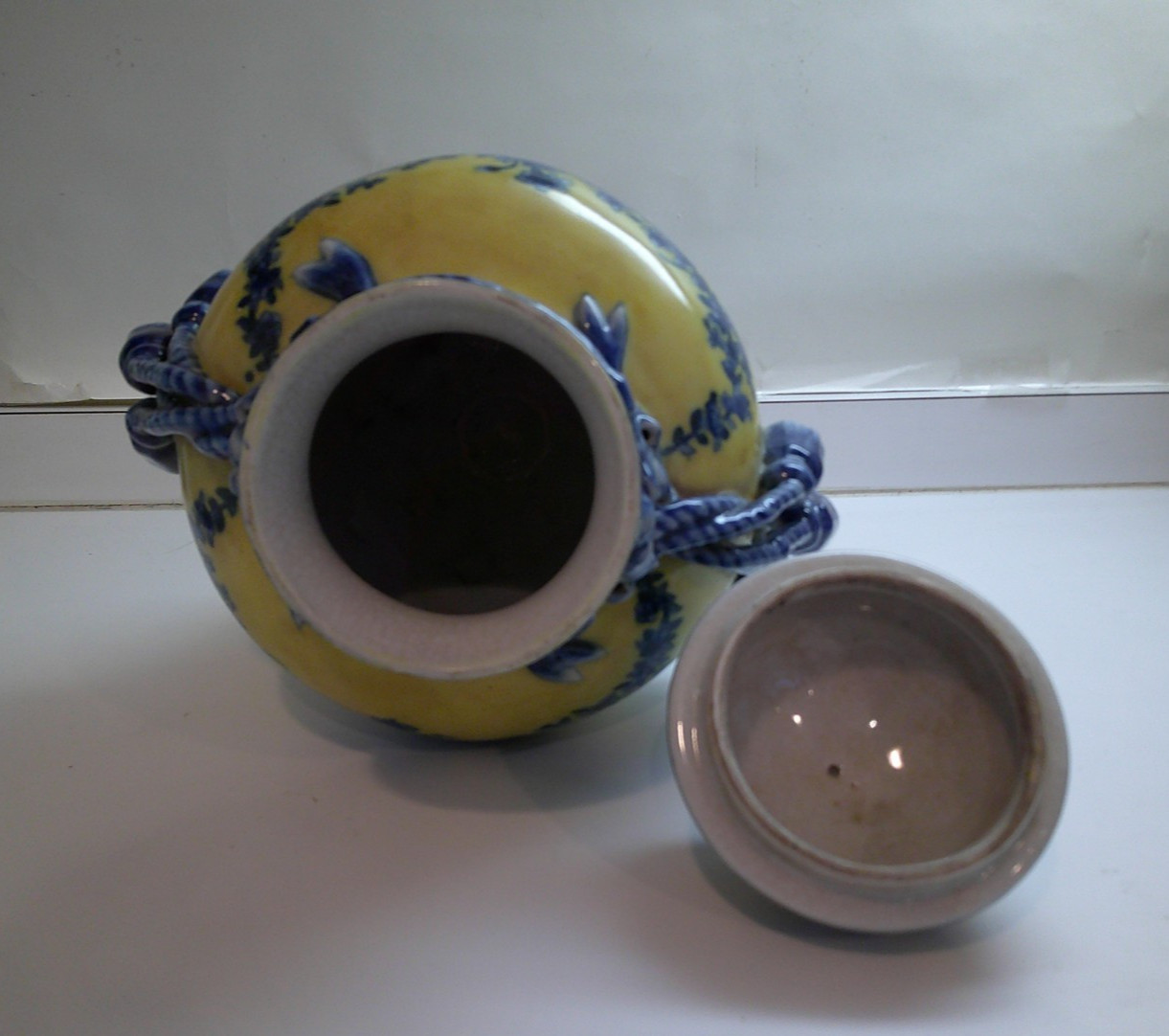 Vintage JUWC 1897 China United Wilson 14.5″ Lidded Urn