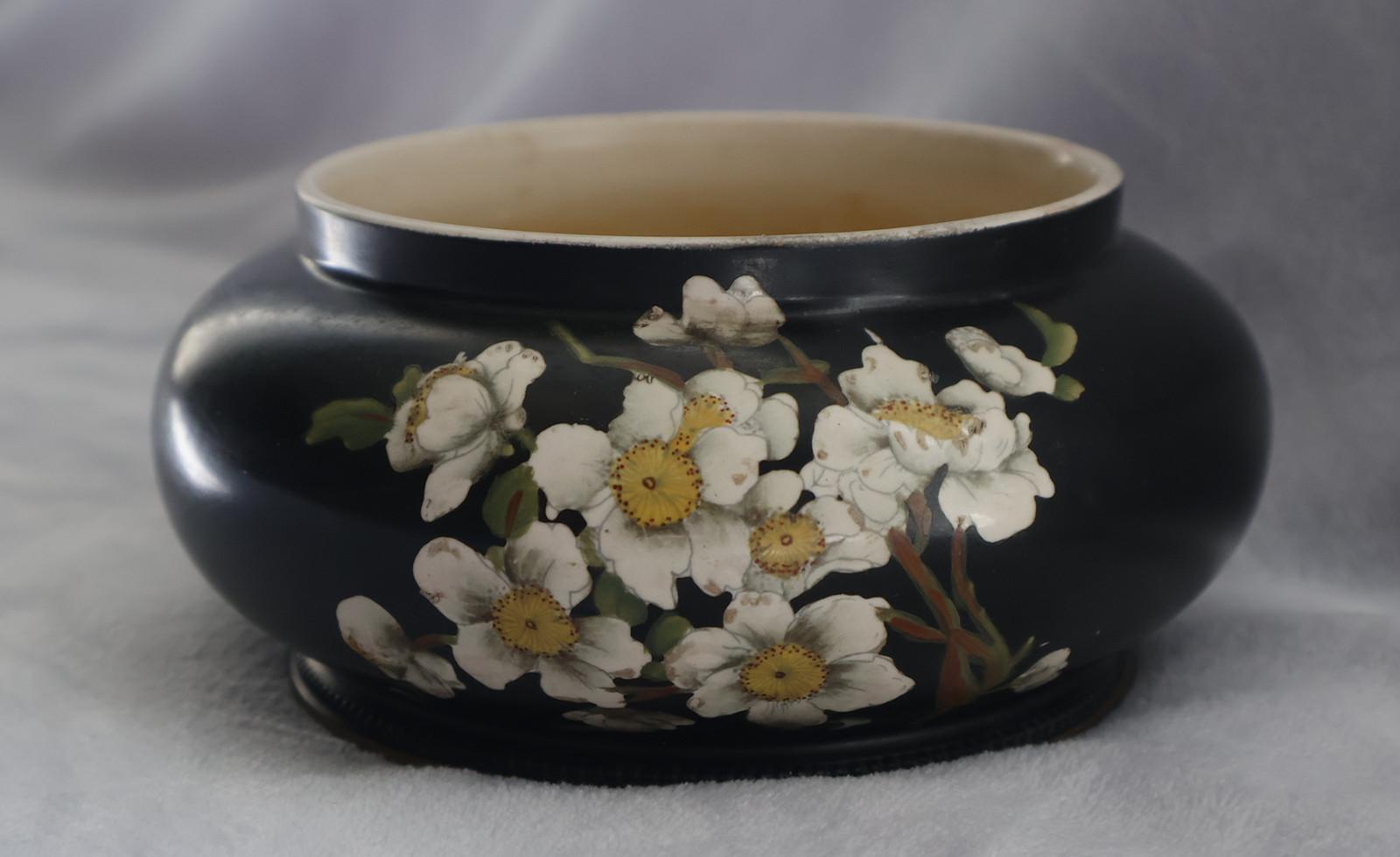 W&R Carlton Ware Antique matte black vase/flower bowl with rare white flowers