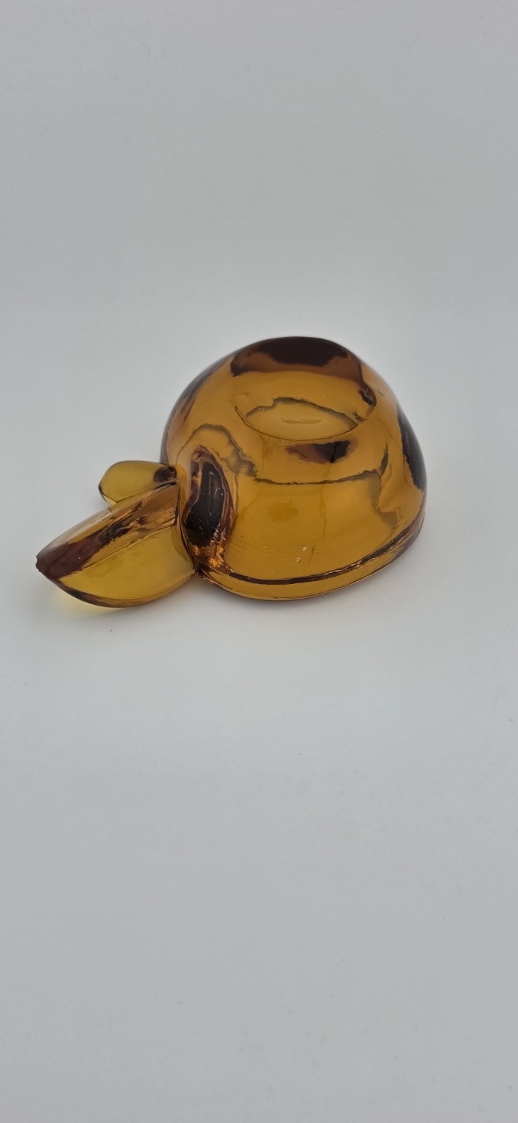 Vannes-le-Châtel France Amber Crystal Apple Dish – Cadmium Glow UV Reactive