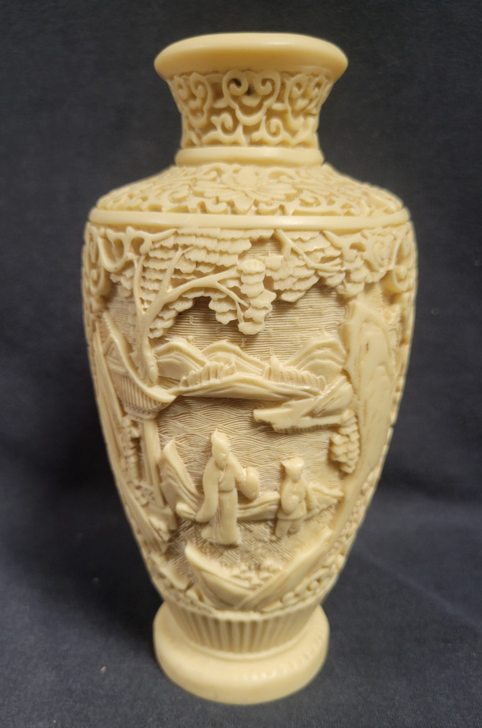 VINTAGE Norleans Hand Carved Signed Vase Made In Italy Japanese Garden Style 8″