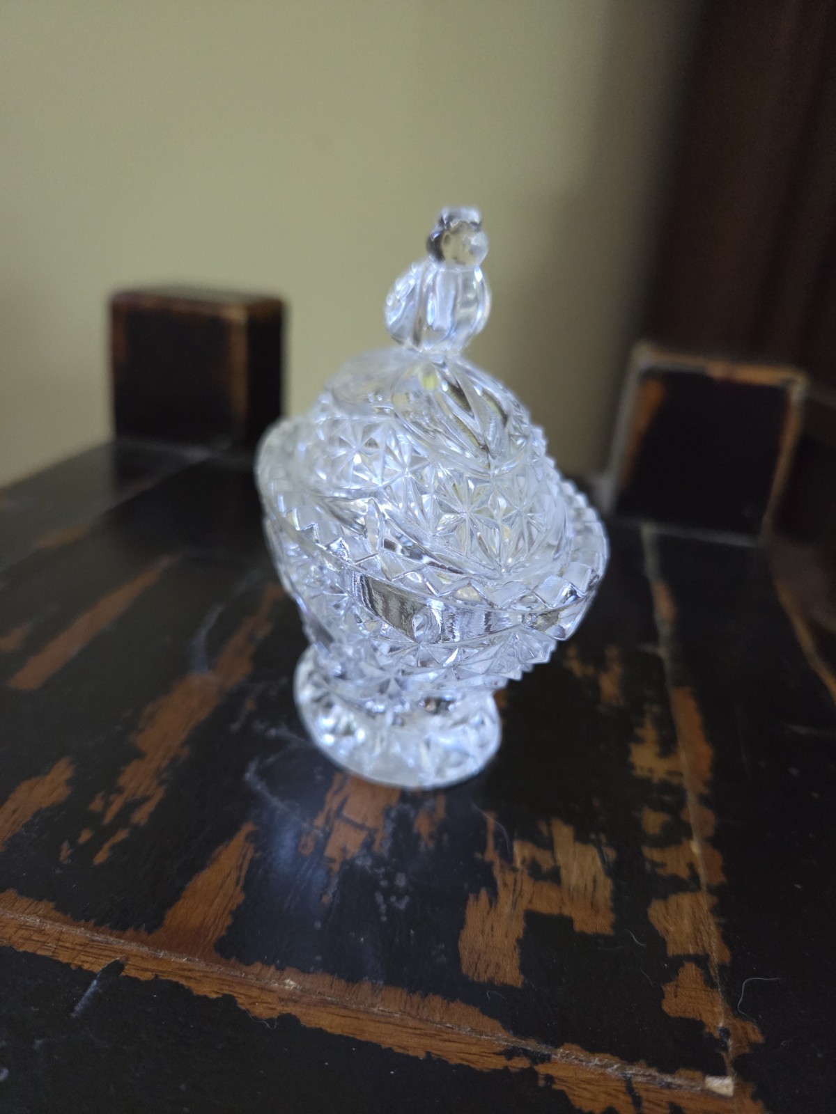 Hofbauer Bleikristal 24% Lead Crystal Trinket Box W Germany Byrdes 4 1/4″ Oval