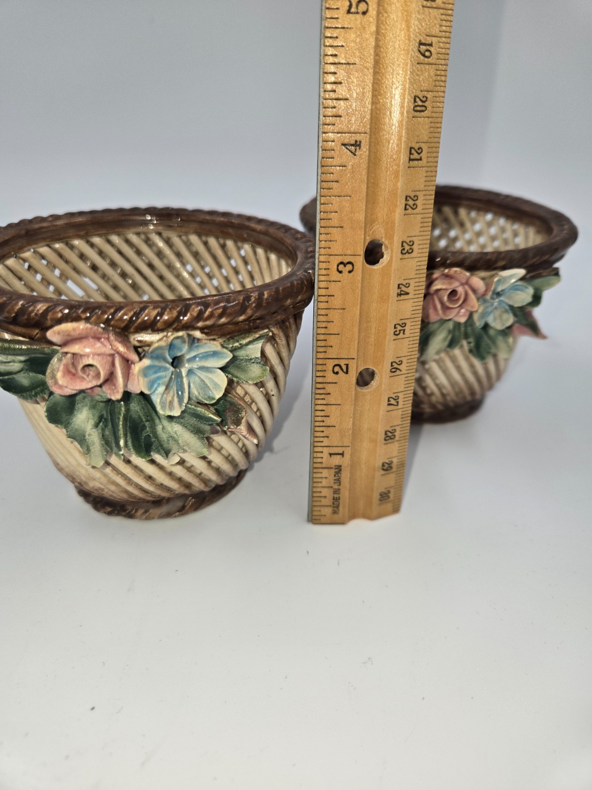 Vintage CAPODIMONTE Mollica Made in Italy Porcelain Basket Votive cups (2)(READ)
