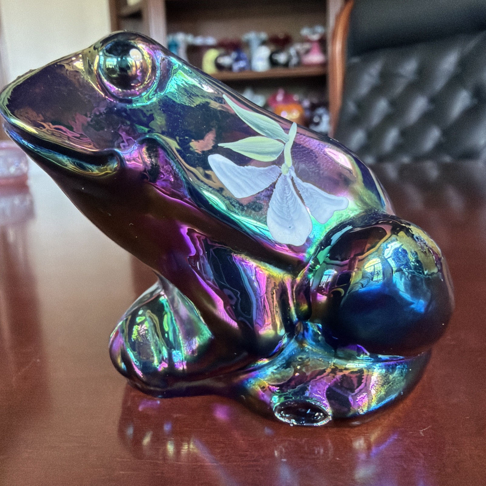 Fenton Art Glass Amethyst Carnival Frog White Blossom Pattern Signed Ex Cond