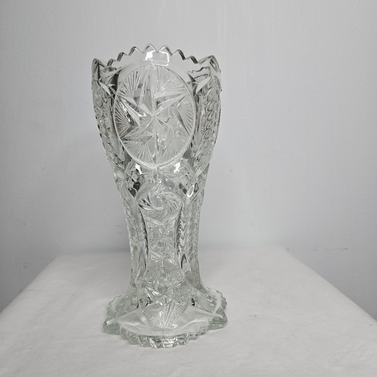 Vintage L E Smith Glass Nortec Whirling Star Clear Vase Saw Tooth Pressed 9″