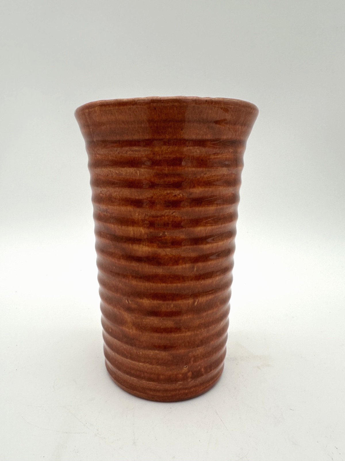 Vintage Bauer Pottery Hi-Fire Orange Ribbed Cylinder Vase (6 1/8″)