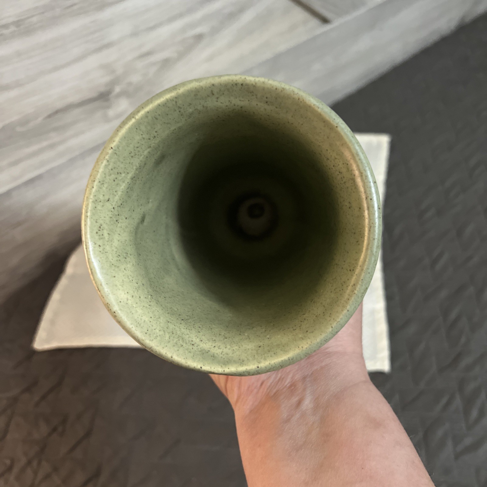 Vintage 1976 Haeger Pottery Vase Round Green 9 inch Made In USA