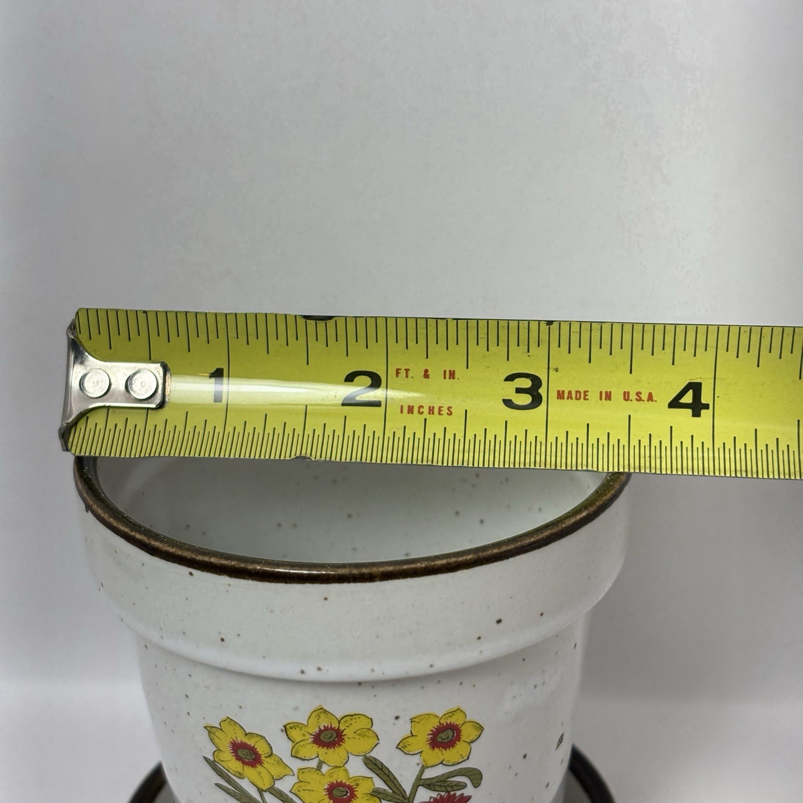 Speckled Pottery Flower Pot and Attached Saucer WILD FLOWERS 4″ Vintage Japan