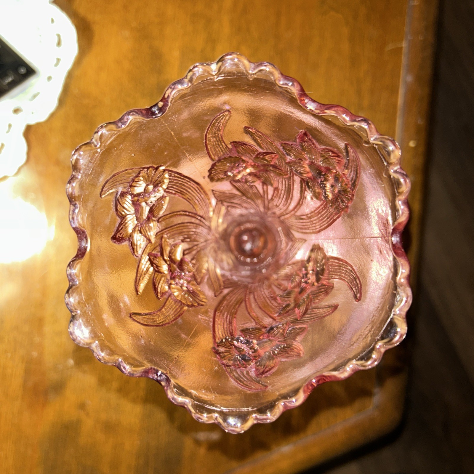 FENTON ART GLASS DUSTY ROSE PURPLE/PINK 7 1/2 ” DAFFODIL VASE, 95TH ANNIVERSARY