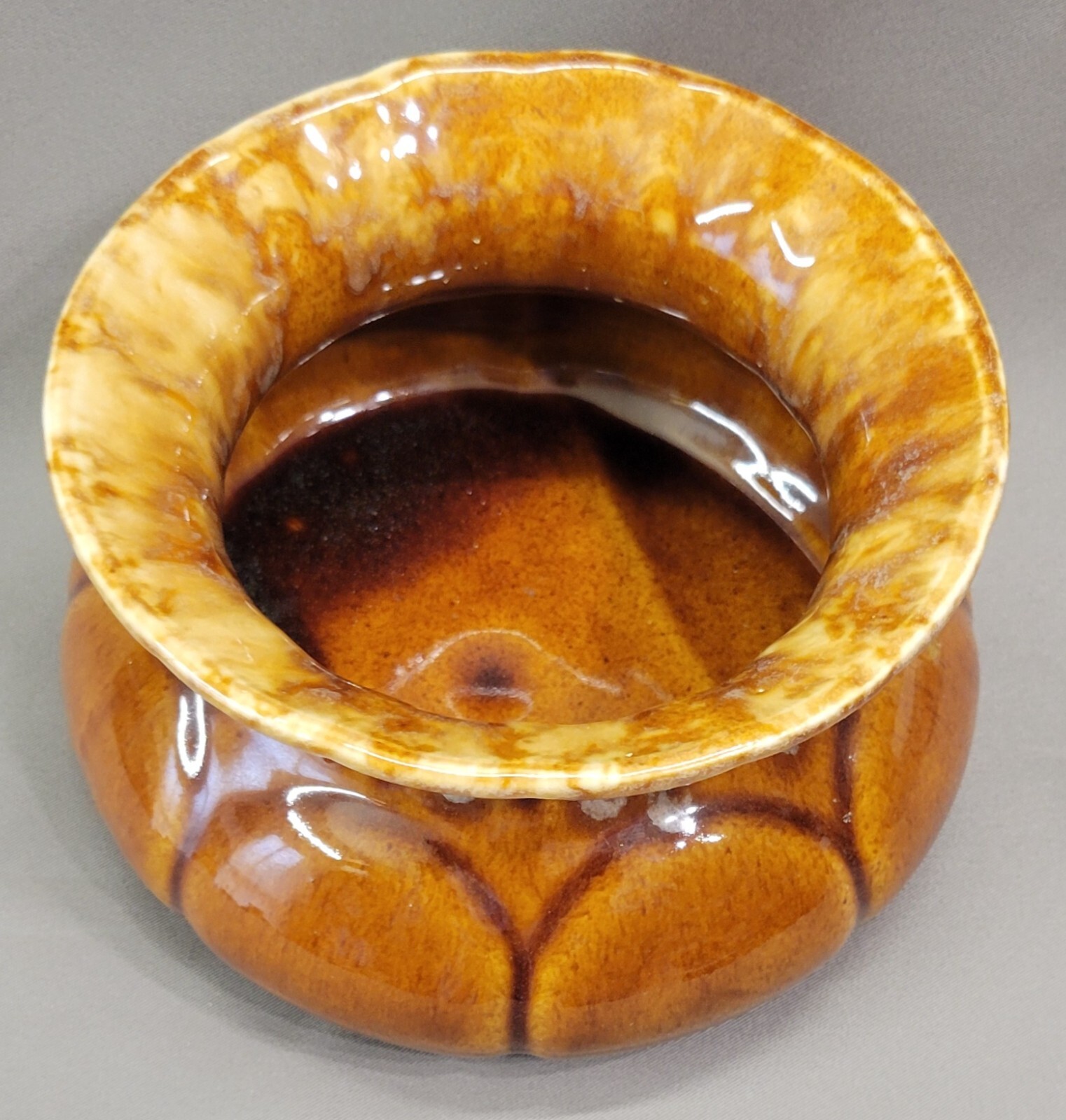 Pottery Planter – Spittoon Shape – 6-1/2 Inch Diameter and 3-1/2 Inch Tall