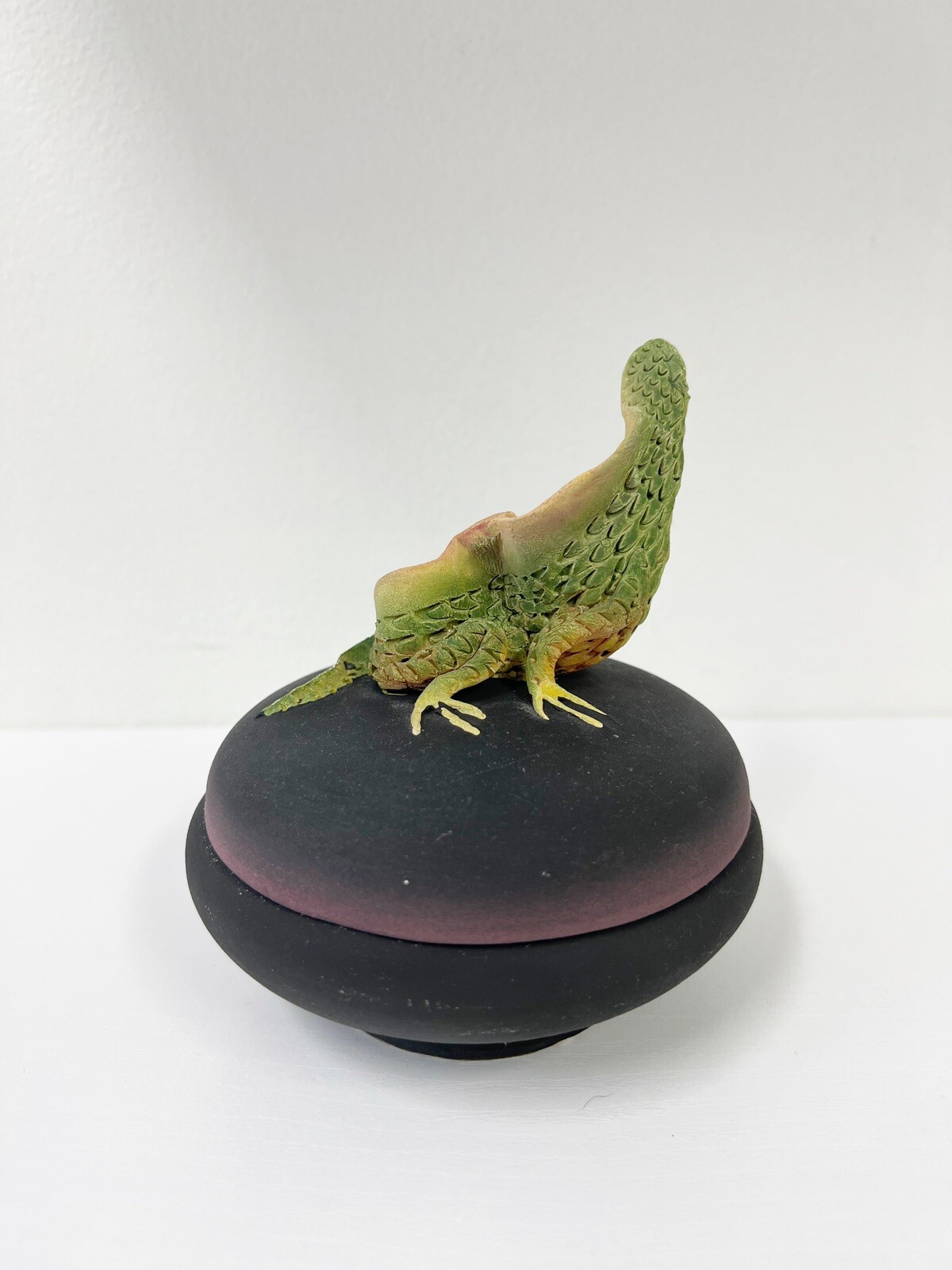 1990 Iguana Lidded Trinket Box by Nancy Y Yturriaga Adams Figural Lizard
