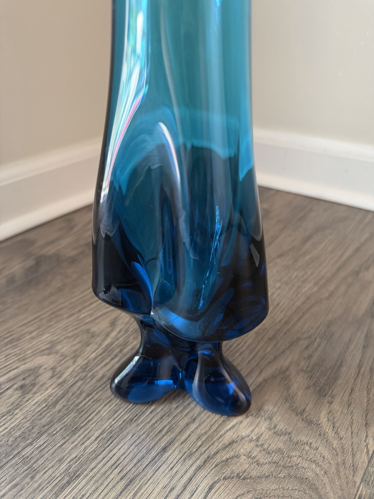 RARE Viking Epic Bluenique Swung Vase Tall 3-Toe Pedestal MCM Art Glass 24.75 In