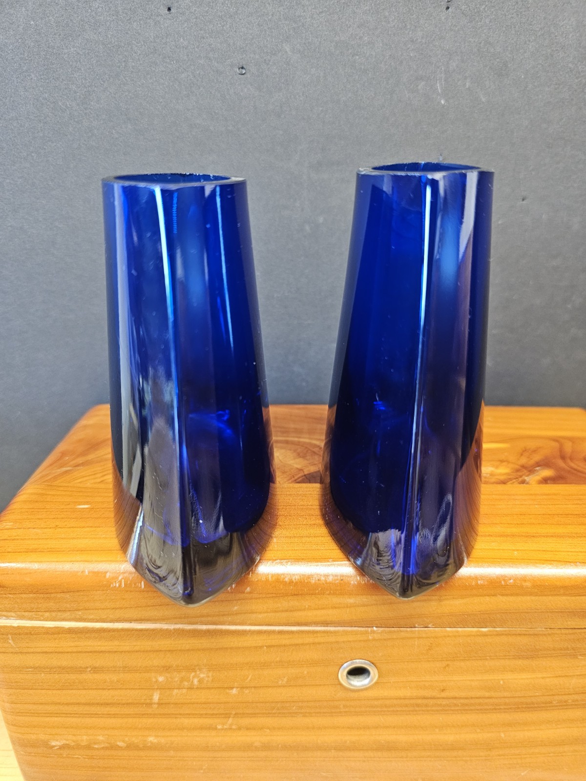 Set Of 2, Colbalt Blue 4″ Vases, Art Glass Curved Oval