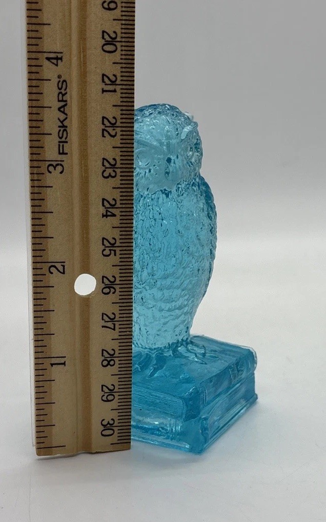 Degenhart Glass Wise Old Owl on Books Blue / GLOWS – D Mark On Bottom 3.5”