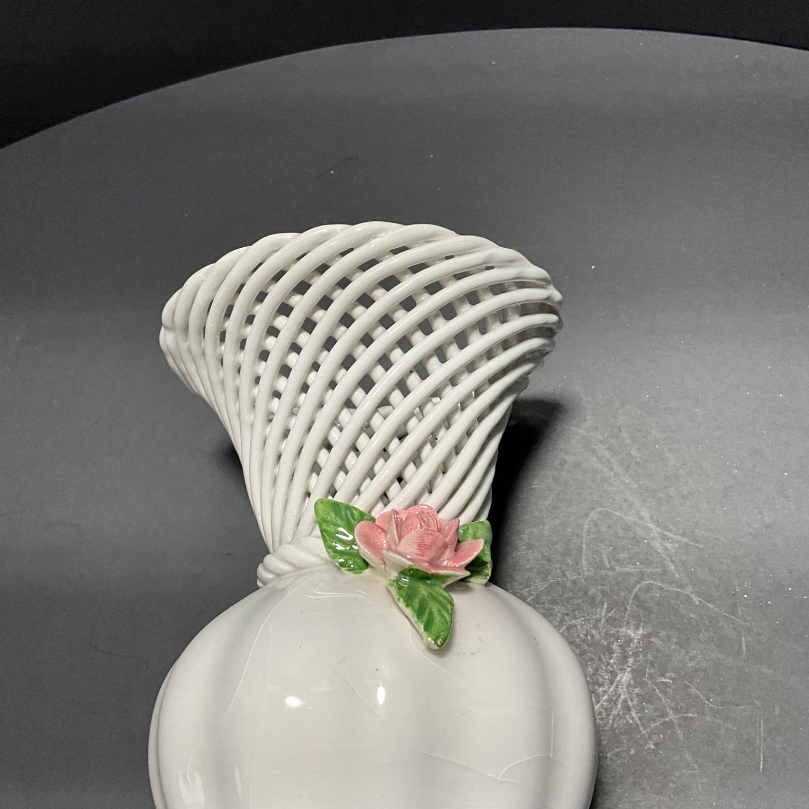 Levante Spain White Ceramic Glossy Floral Lattice Swirl Top Vase 5 Inch