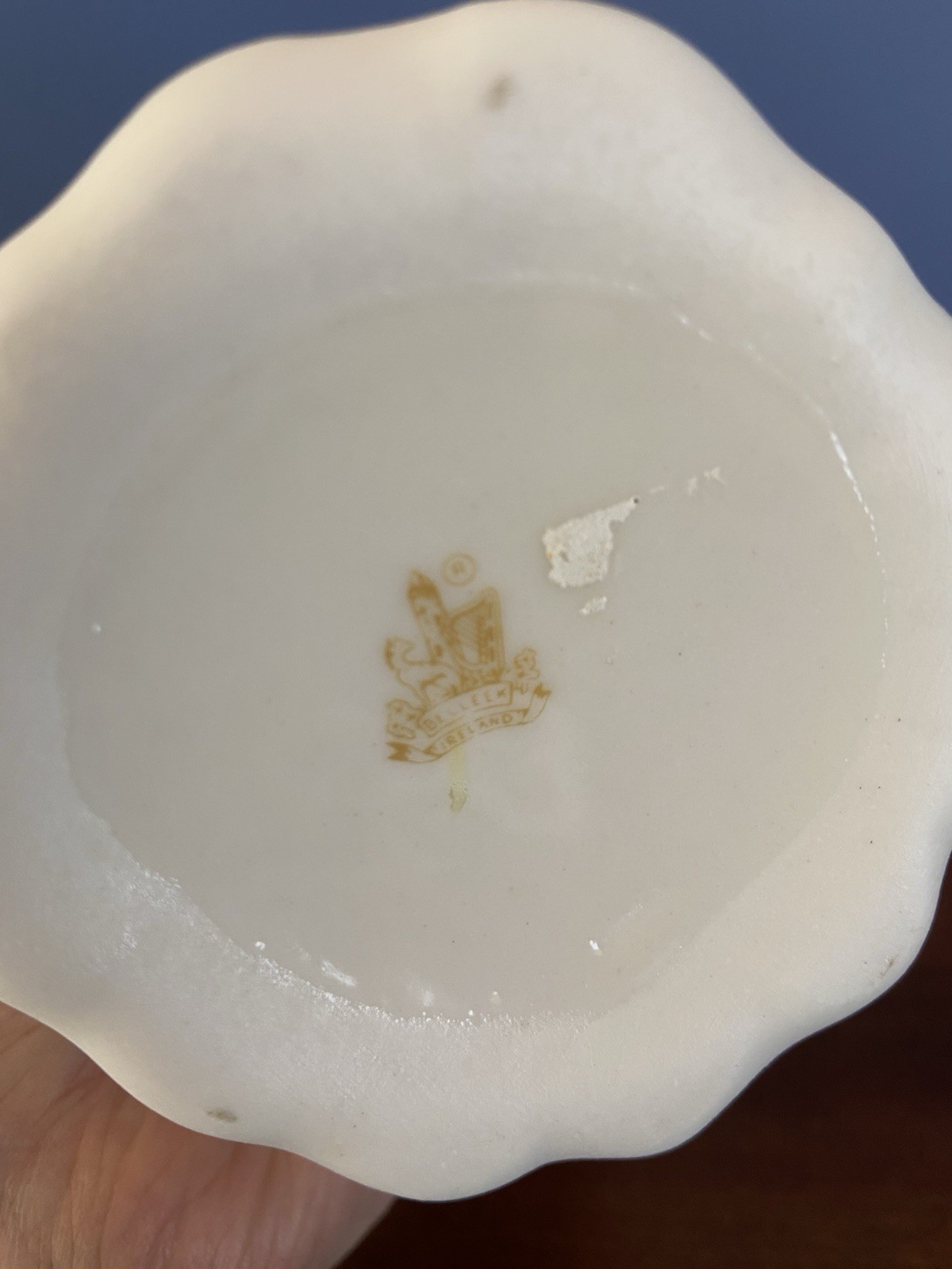 VTG Belleek Sunflower Trumpet Lily Flower Vase IrishArt Ivory/Pale Yellow 7-5/8″