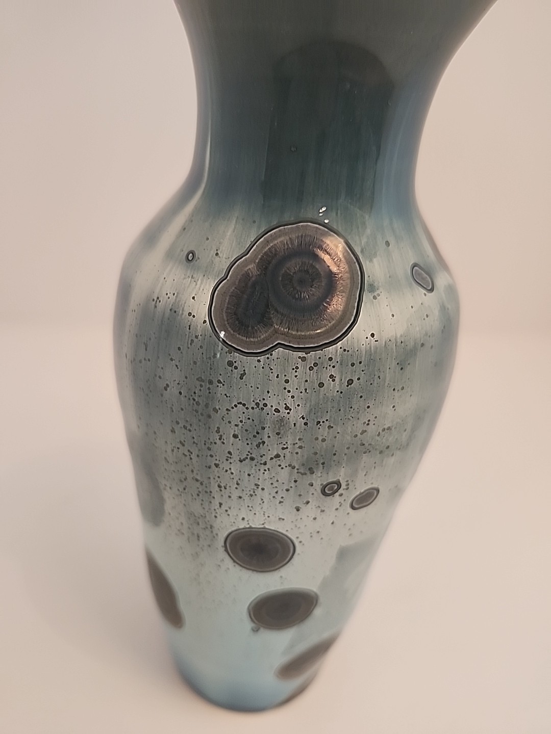 Montana 7.25″T Studio Art Pottery Vase Blue Crystalline Glaze Signed RW 2020