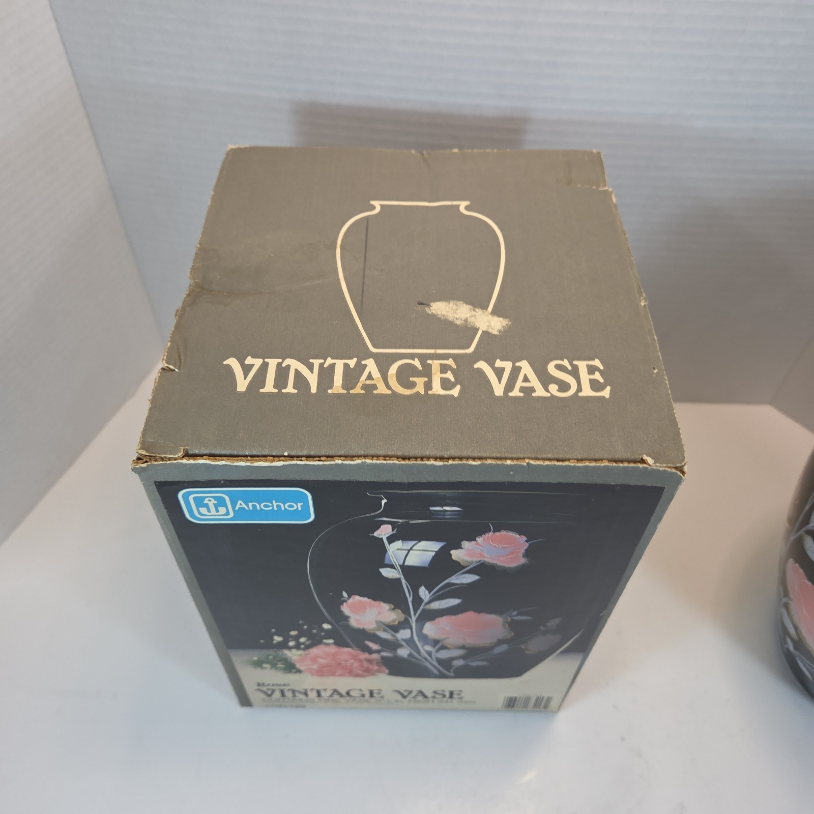 Anchor Hocking Vintage Rose Vase black Glass Hand Painted W/ Orig Box Floral USA