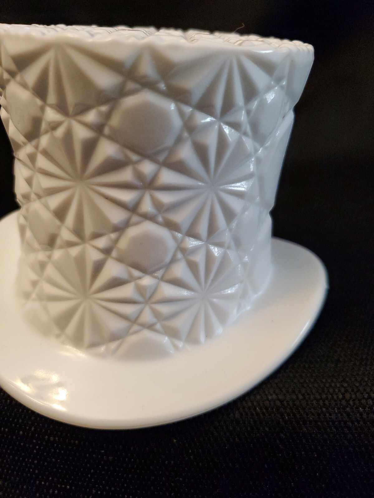 Large Vintage White Milk Glass Top Hat Vase Condiment Dish Fenton Daisy Button