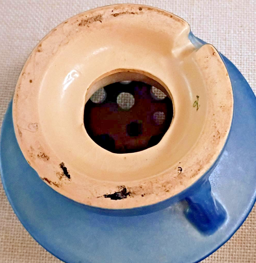 VINTAGE 1938 ROSEVILLE POTTERY BLUE FUCHSIA FLOWER FROG SHAPE 37 ART DECO