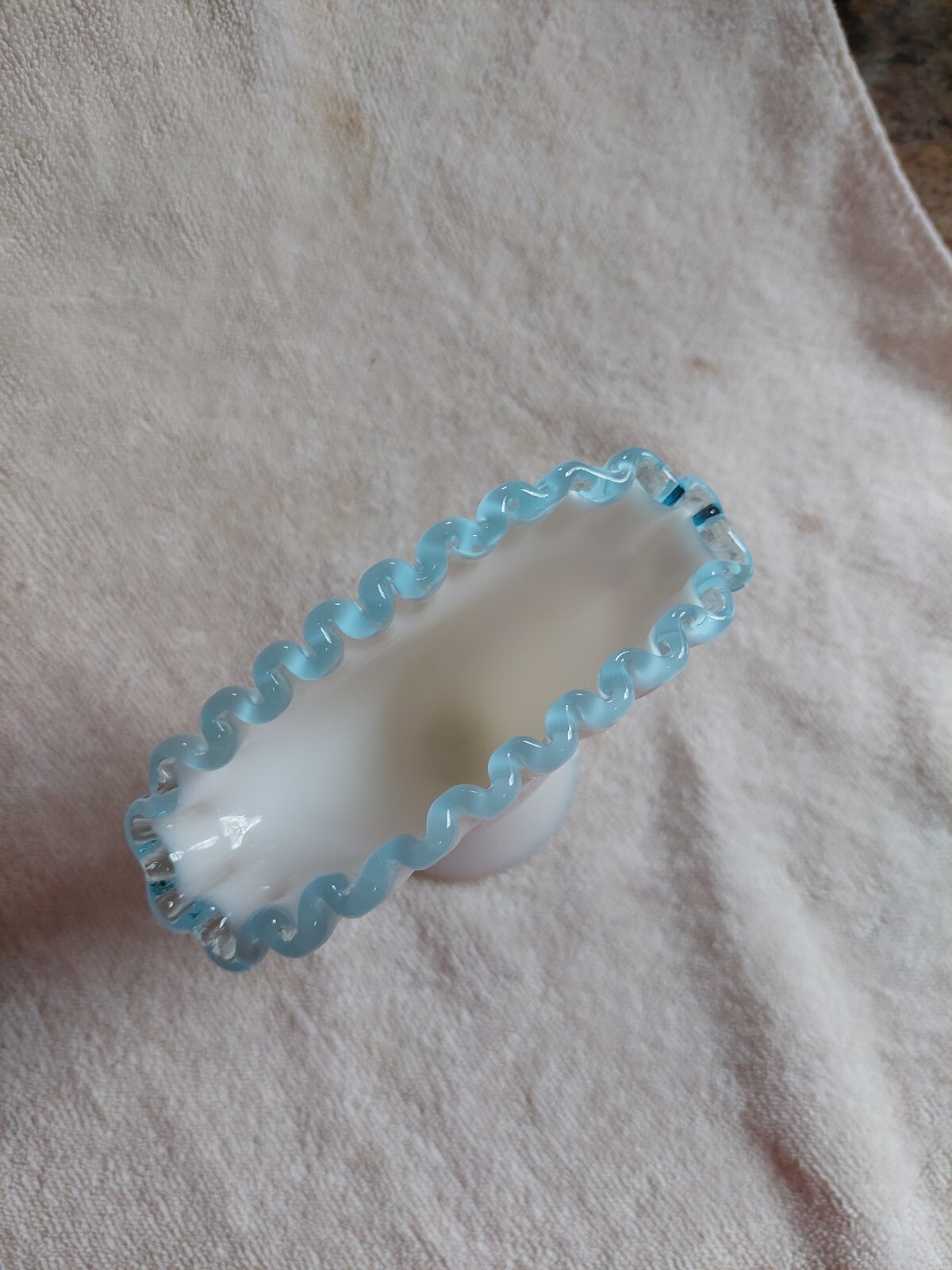 Vintage Fenton Aqua Blue Crest Milk Glass Ruffled Edge Footed Fan Vase 4.0 ” H