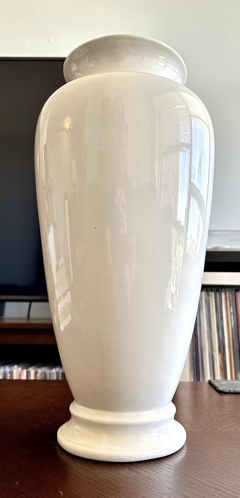 TRENTON ART POTTERY TAC 16″ WHITE EMPIRE FLOOR VASE