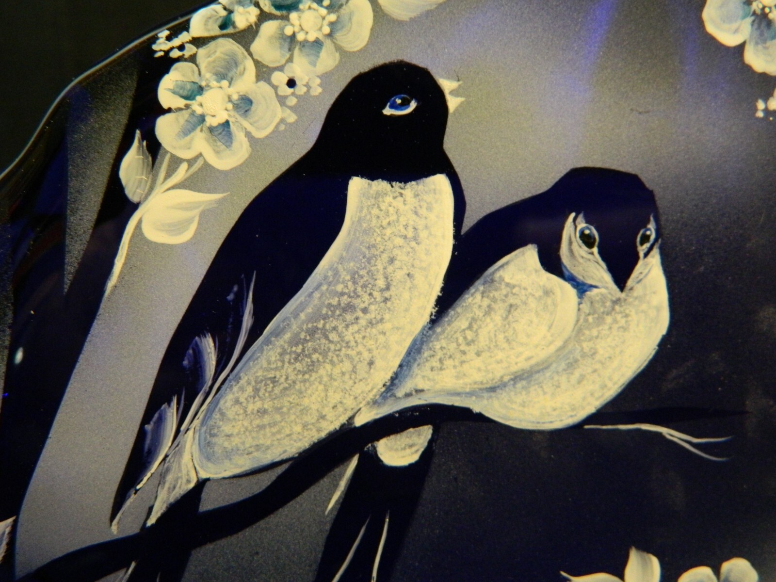 Fenton LE Hand Painted Love Birds Cobalt Iceberg Paperweight Kibbe #1/6 (2018)