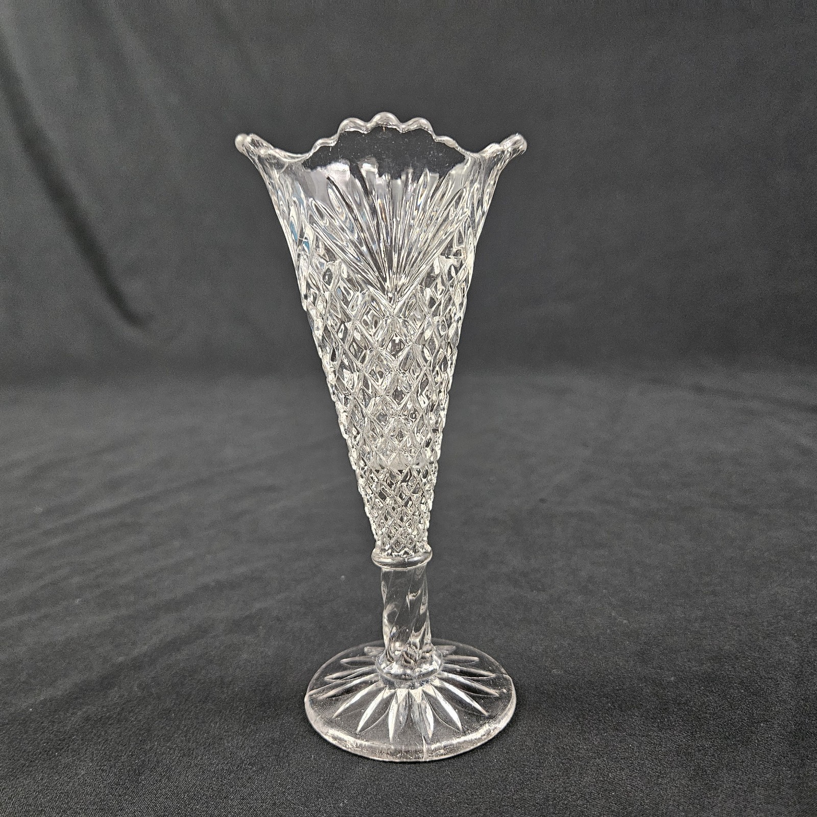 Vintage Bud Flower Vase Glass Pineapple Fan Holbrook Propagator US Glass Co