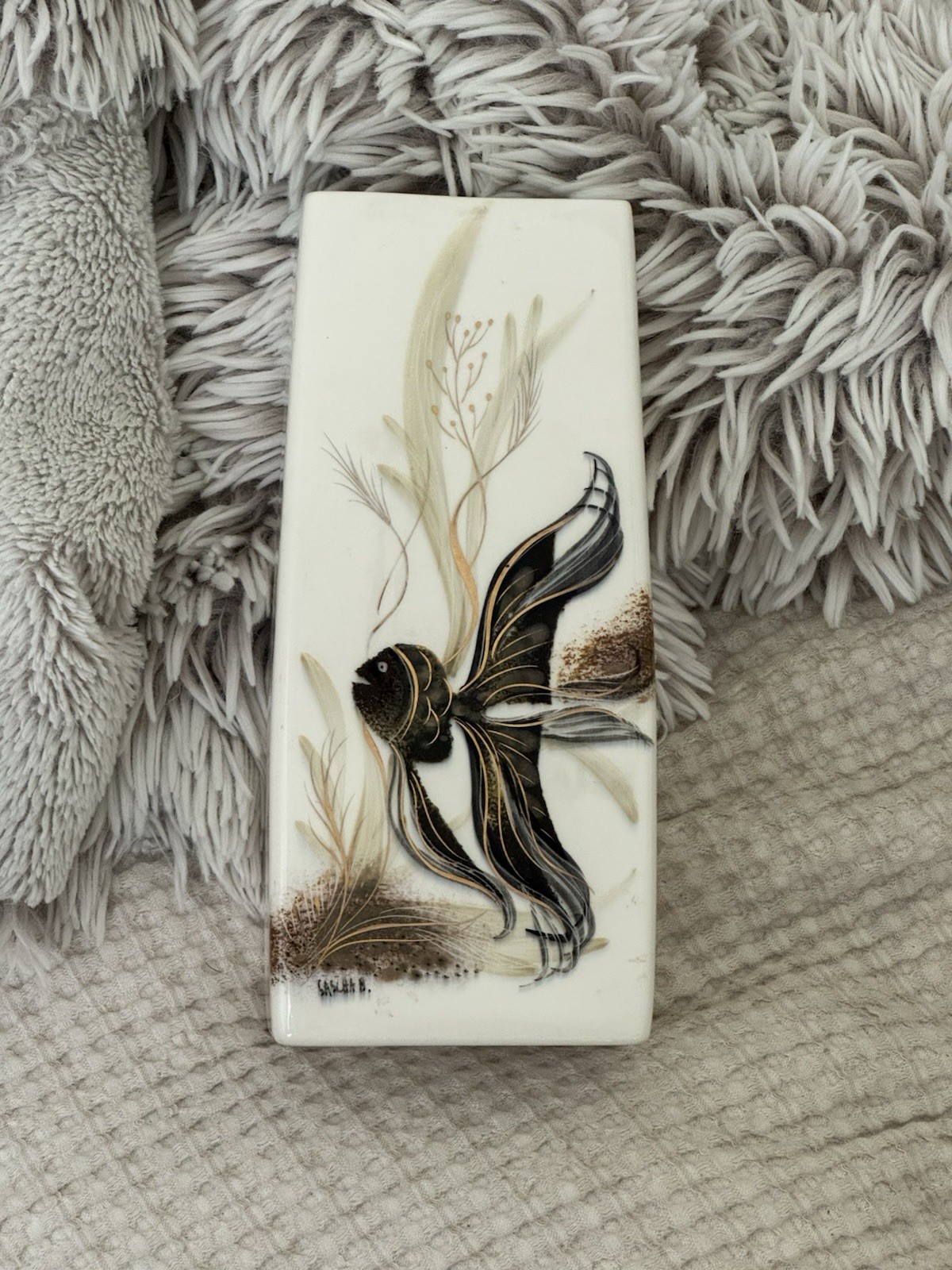 Vintage Sascha Brastoff Signed Fish Vase 9” MCM California Pottery Black Gold