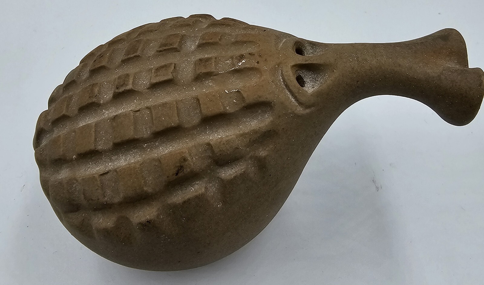 Vintage Robert Maxwell Fig 12 Critter Art Pottery Signed 2.25″H x 4.75″L