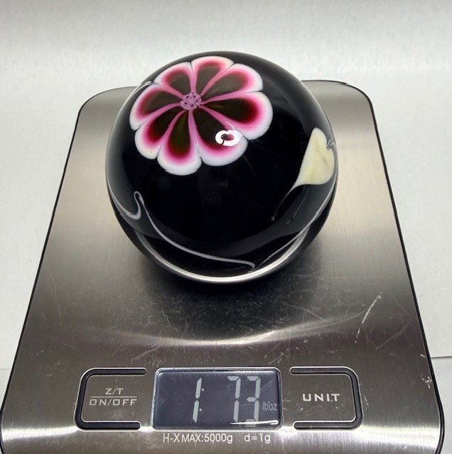 Stuart Abelman Paperweight 3 1/4″ Black Glass Pink Flower 4A1-109 Signed 1986