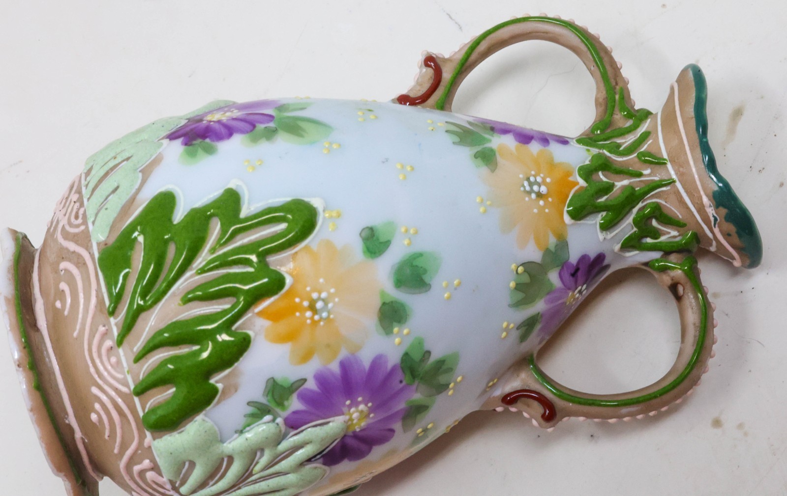 Antique c. 1920 Nippon Moriage Vase 4.5″ T Japan Vintage Very Good Condition