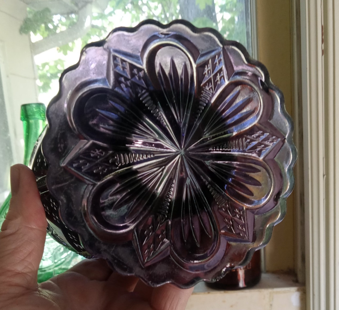 1890s BEAUTIFUL AMETHYST PRESSED GLASS FOOTED VASE WITH 6 ARCHED PANELS