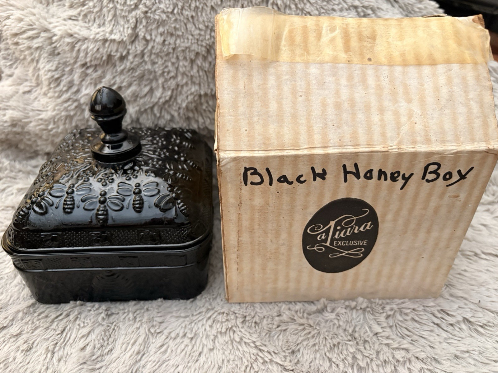 Tiara Exclusive Black Square Glass Bee Trinket Box, Lidded Decorative