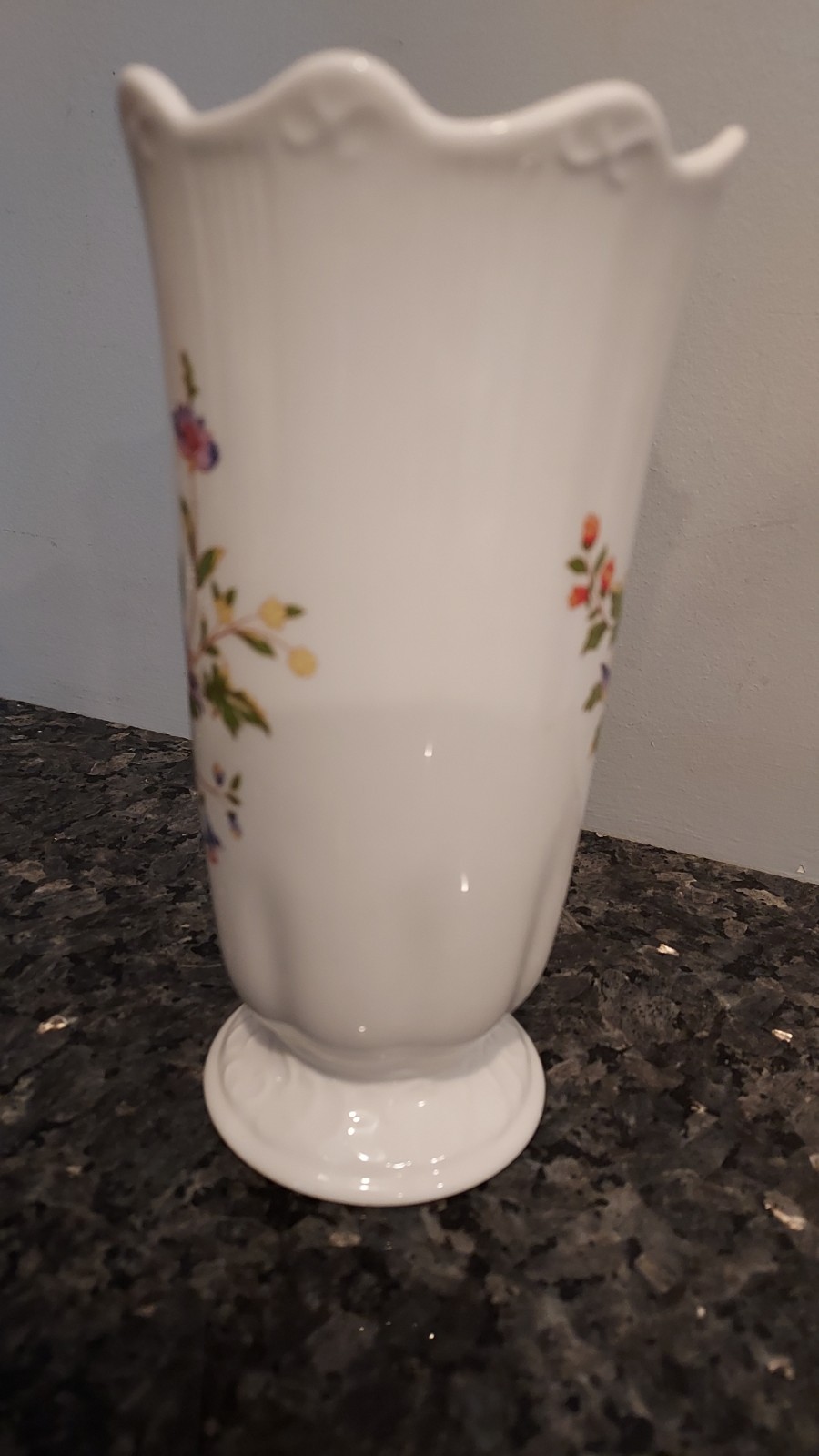 Aynsley Cottage Garden Vase 6.5″ England Bone China Floral Butterfly