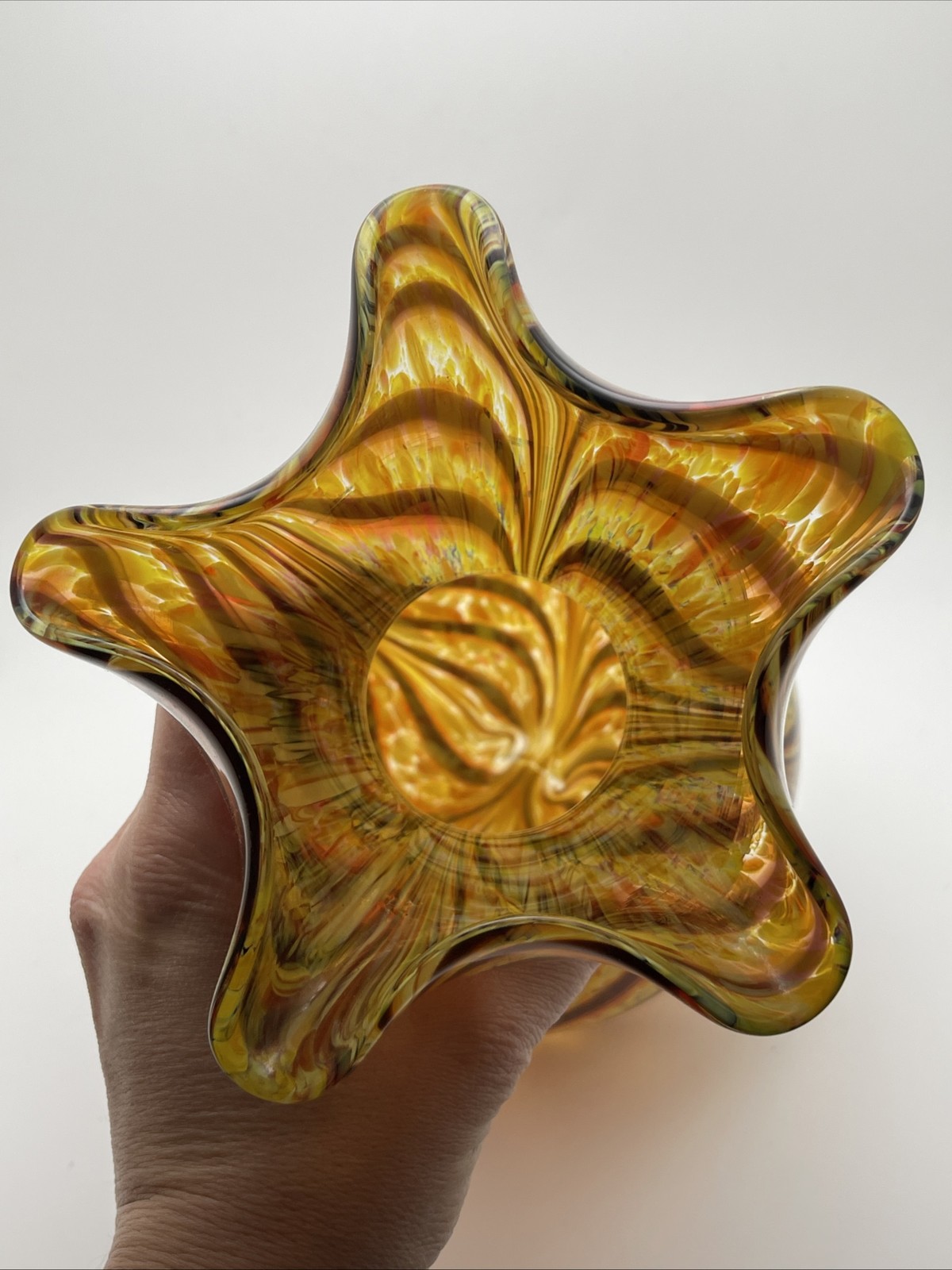 Hand-Blown Art Glass Vase Pulled Feather or “Tiger Stripe” pattern 9.75”