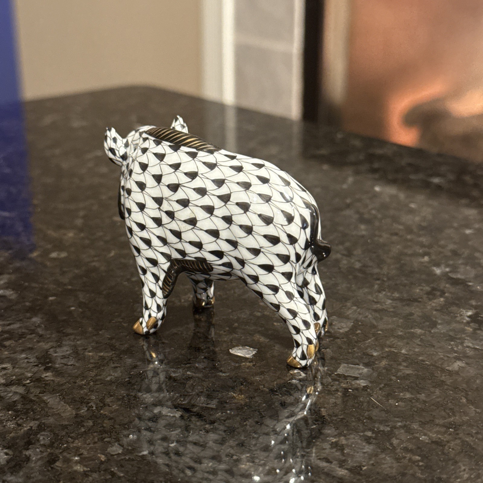 AUTHENTIC HEREND Razor Back Boar Black Fishnet Pig Figurine GOLD RARE 15507 🔥