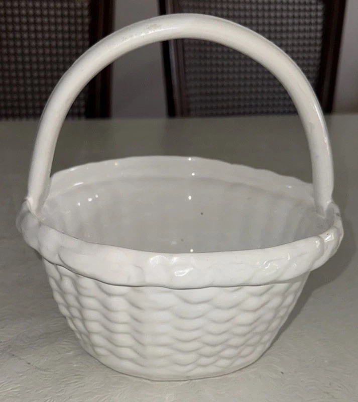 Vtg Berardos Planter Basket White Glazed Plant Pot Handle Woven Portugal 8.5”