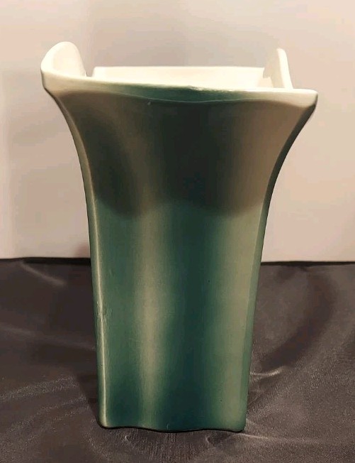 Art Deco Ceramic Flower Vase Green w/ Flowers Music Notes Gold Trim