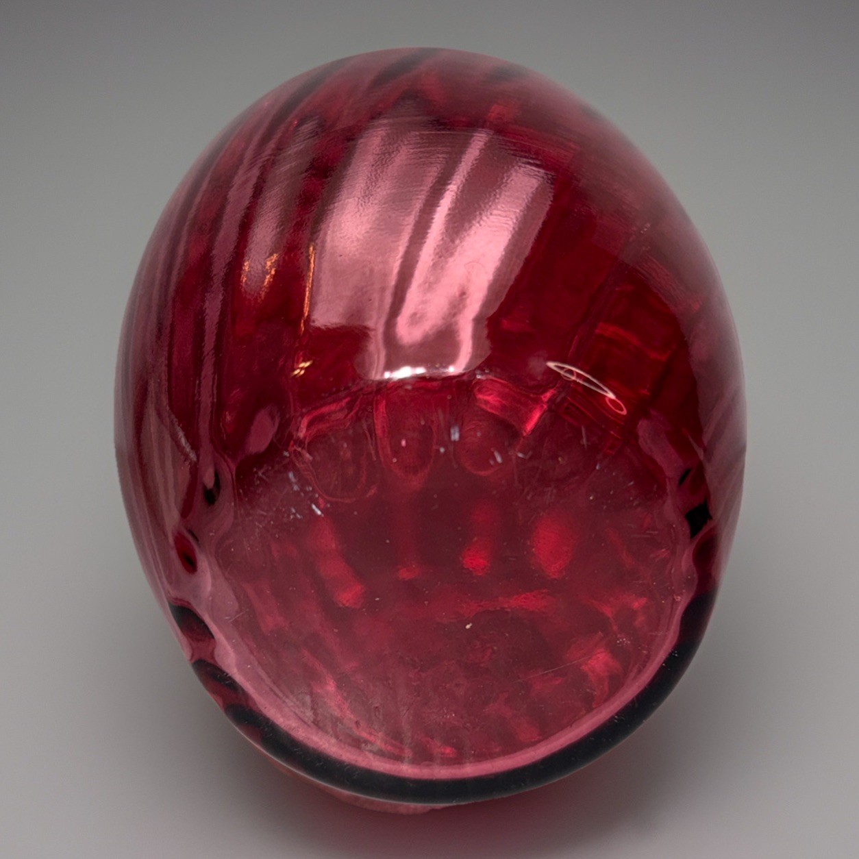 Unbranded Classic Shape Red 8” Glass Vase