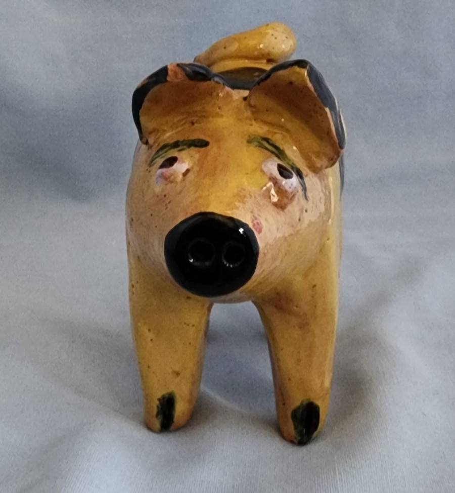 Larry Wilson Spotted Pig – Georgia Folk Art Pottery – Chipped Ear Tip
