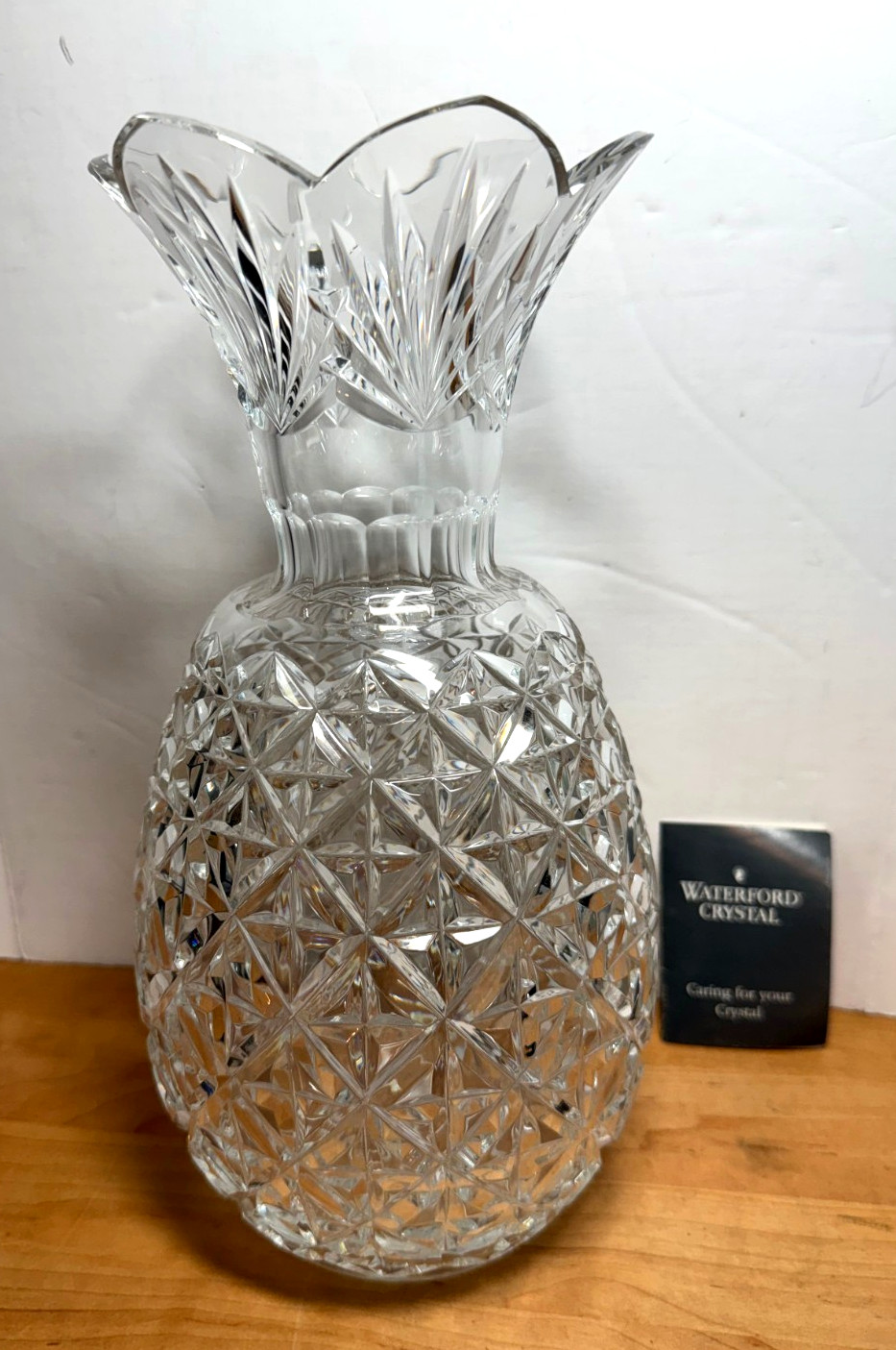 Beautiful Waterford Crystal 12″ Diamond Cut Pineapple Hospitality Vase Clean!!