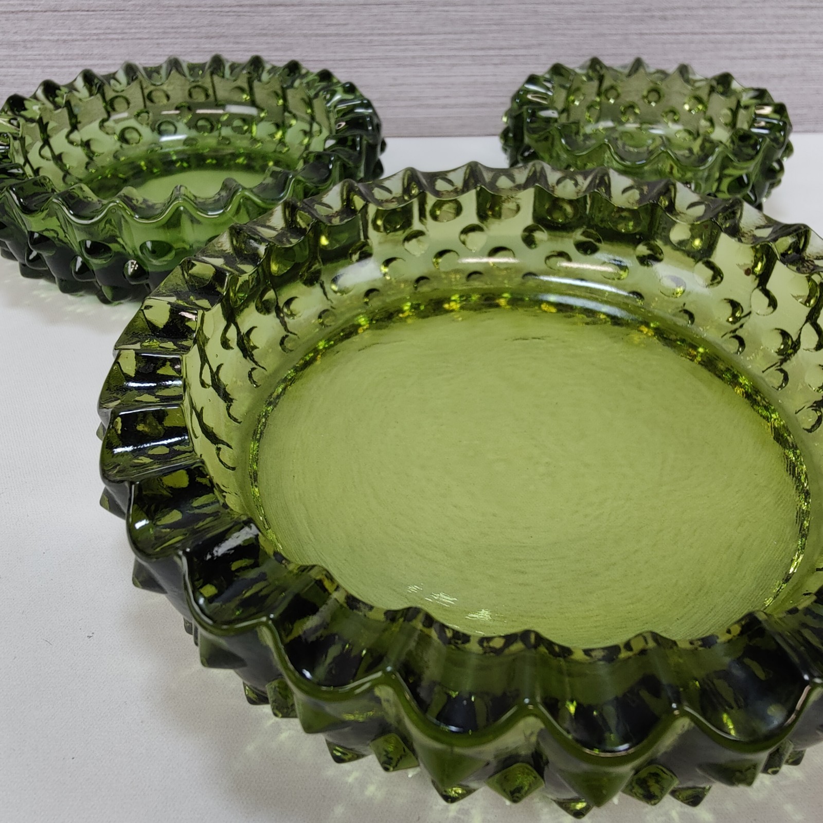 Fenton Colonial Green 3 Piece Ashtray Set Hobnail