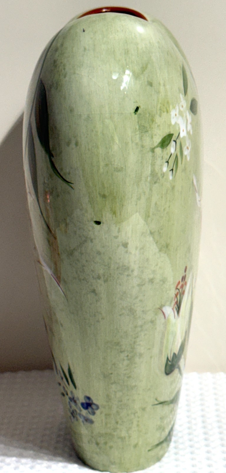 Inspirado Stonelite Tall Heart Shaped Hand Painted Vase with Tiger Lilies #609